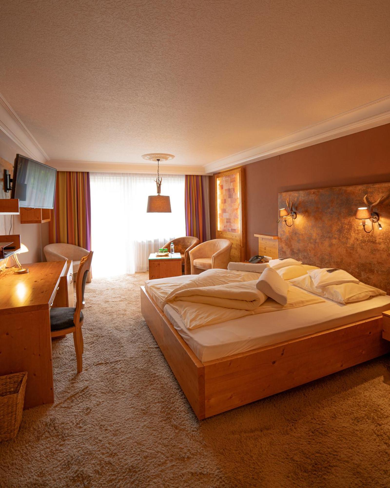 Hotel "Zum Ritter" ทันน์ไฮม์ ภายนอก รูปภาพ