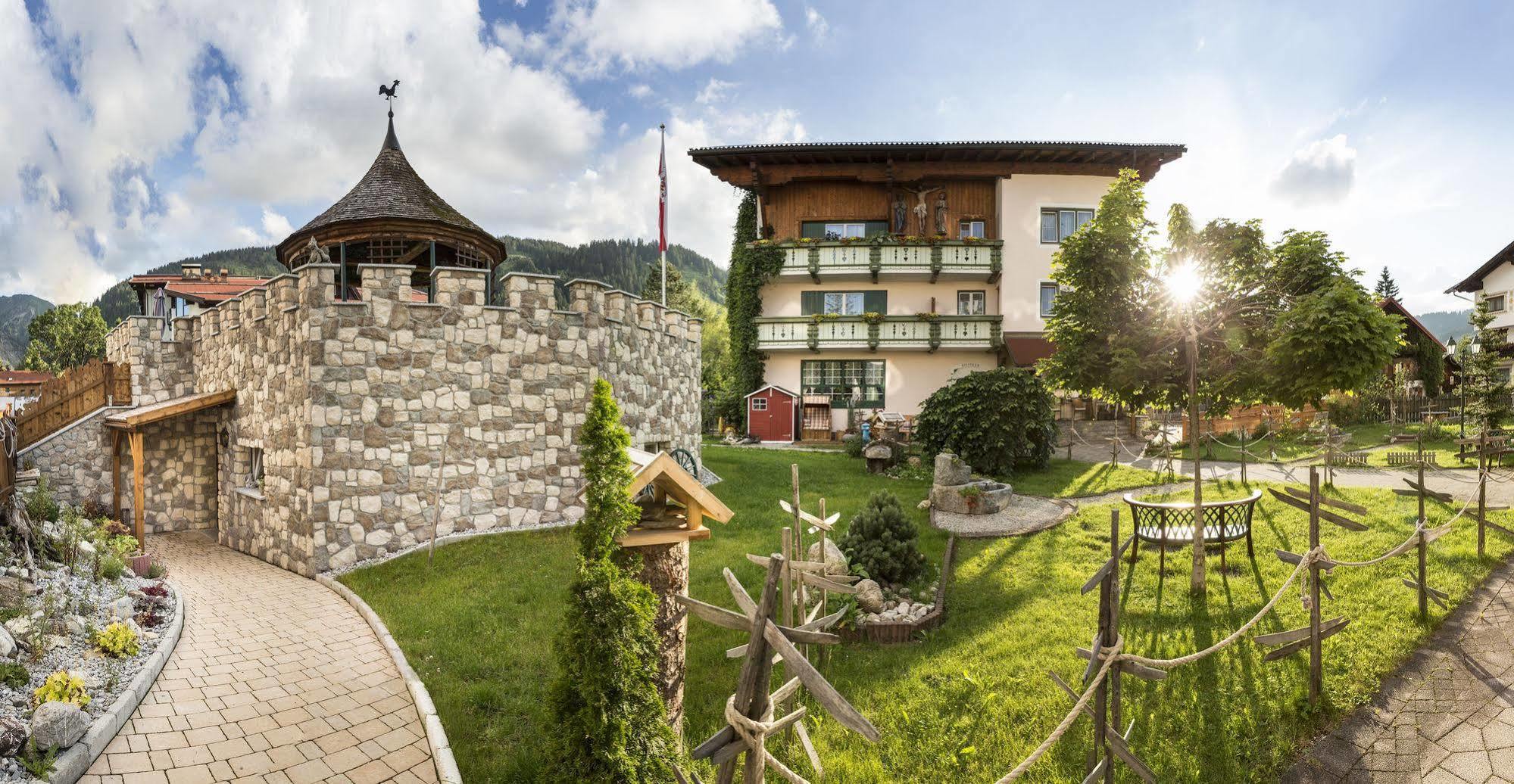 Hotel "Zum Ritter" ทันน์ไฮม์ ภายนอก รูปภาพ
